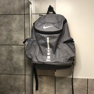 NIKE Elite Bag